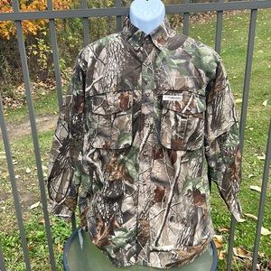Realtree Whitewater Outdoor Vented Hardwoods Camo Short & Long Sleeve Shirt Sz M